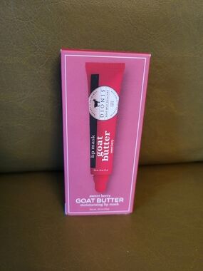 Dionis Sweet Berry Goat Butter Lip Mask - Pink